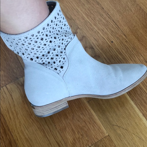 Michael Kors suede booties size 6 worn twice - Picture 6 of 6